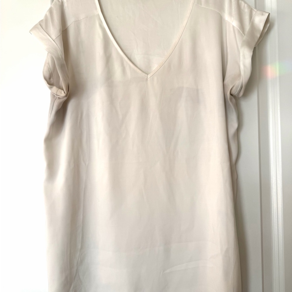 Express Ivory Satin V-Neck Gramercy Tee